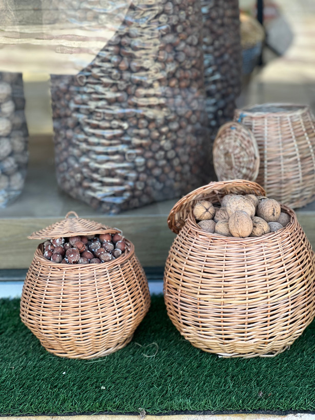جا گردو خمره ای